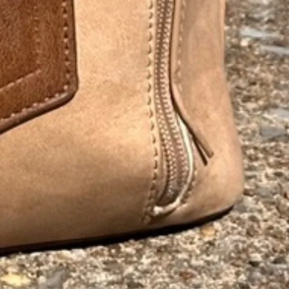 Wrangler Aztec Faux Leather Tote • CCW Style Side Zip • Montana West Western - Picture 9 of 9